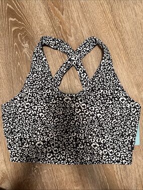 Leopard Print Cross-Back Sports Bralette in Black & White